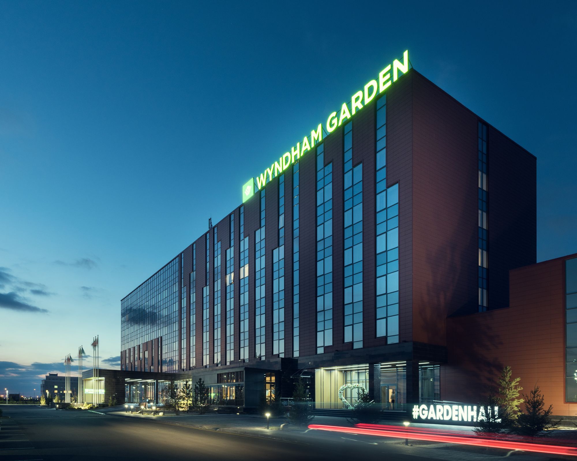 Wyndham Garden Astana Hotell Exteriör bild